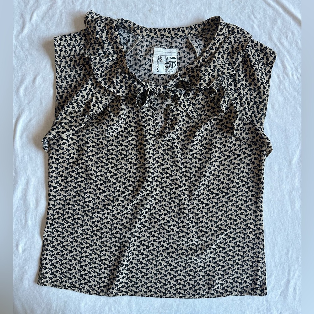 Co-op Barneys New York Cream , Black squirrel Printed Ruffle Silk Blouse Small